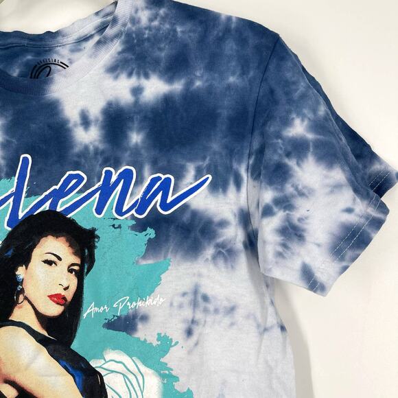 Selena Queen Of Cumbia Portrait Tie Dye T-Shirt Blue Size Medium NWOT - Picture 6 of 7